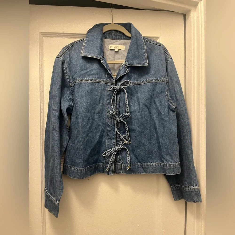 LOFT Denim Bow Top - Picture 6 of 11